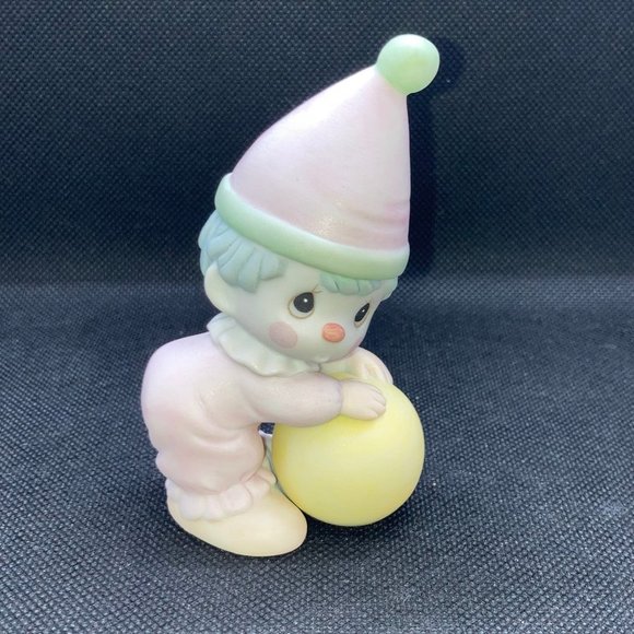 Precious Moments Other - Precious Moments "Clowns" figurine